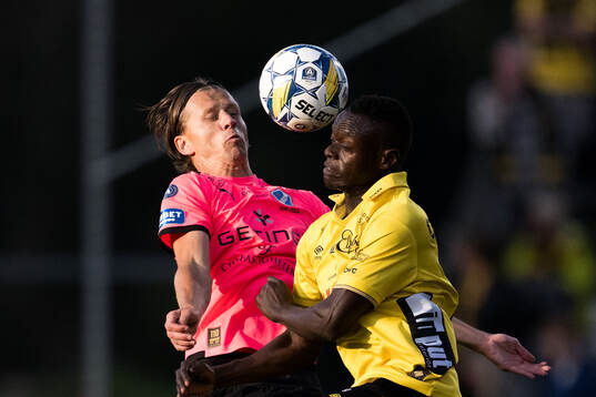 Halmstads Jesper Jonasson Westermark och Elfsborgs Timothy