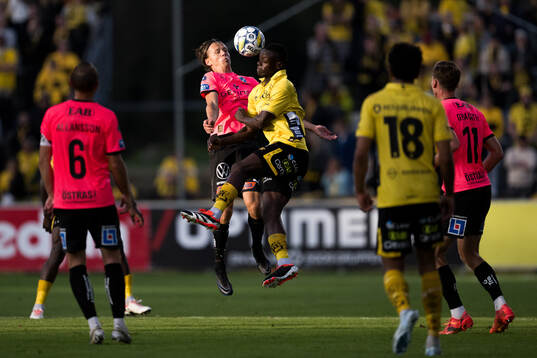 Halmstads Jesper Jonasson Westermark och Elfsborgs Timothy