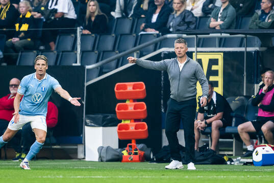 AIKs tränare Mikkjal Thomassen