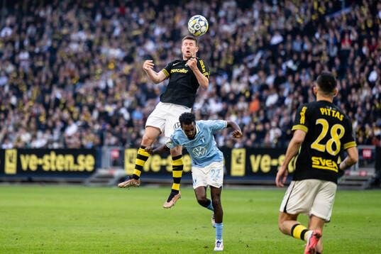 AIKs Mads Døhr Thychosen och Malmö FFs Taha Ali