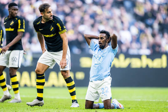 Malmö FFs Taha Ali deppar