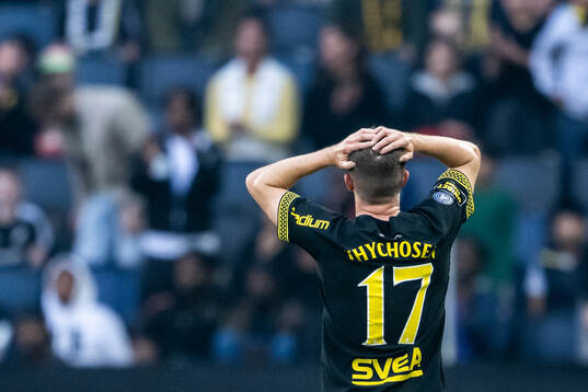 AIKs Mads Døhr Thychosen deppar