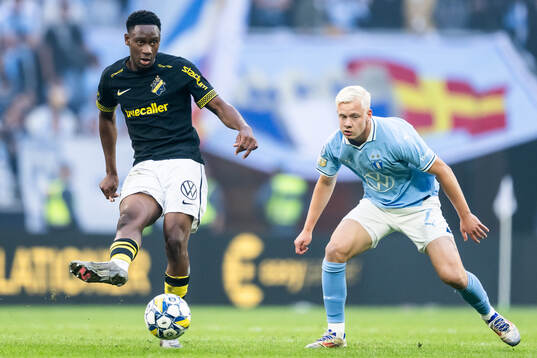 AIKs Mouhamed Lamine Fanne Dabo och Malmö FFs Otto