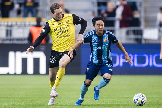 Mjällbys Jacob Bergström och Djurgården Keita Kosugi