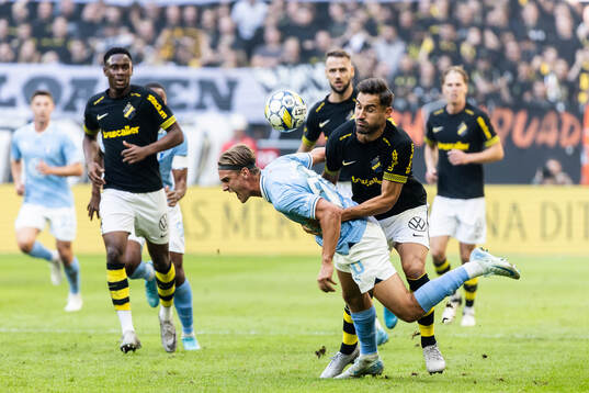 Malmö FFs Erik Botheim och AIKs Sotirios Papagiannopoulos