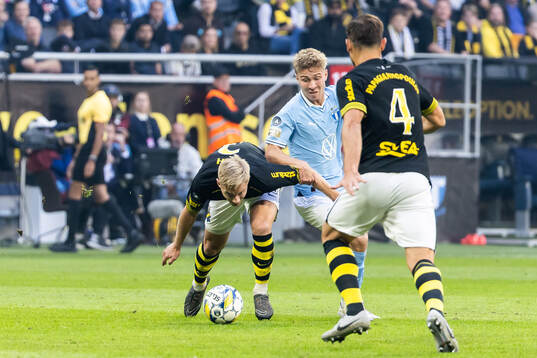 Malmö FFs Hugo Bolin och AIKs Thomas Poppler Isherwood