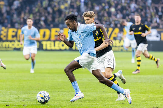 Malmö FFs Taha Ali och AIKs Anton Salétros