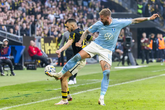 AIKs Ioannis Pittas och Malmö FFs Pontus Jansson