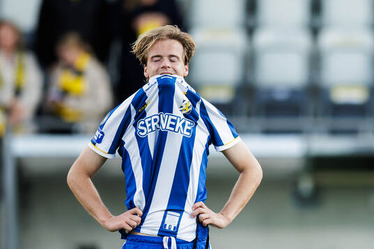 IFK Göteborgs August Erlingmark deppar