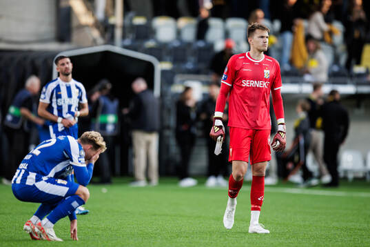 IFK Göteborgs målvakt Jacob Karlström deppar