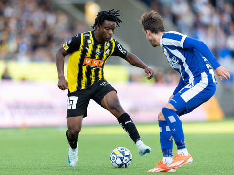 Häckens Jeremy Agbonifo och IFK Göteborgs Anders Trondsen