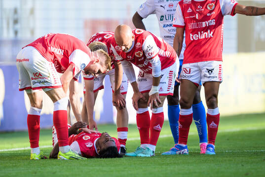 Kalmars Vince Osuji har ont