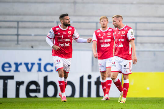Kalmars Dino Islamovic och Jonathan Ring deppar