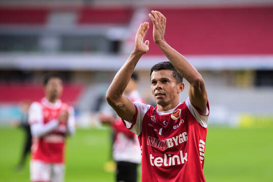 Kalmars Romario Pereira Sipiao jublar