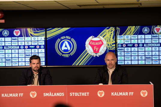 Värnamos tränare Ferran Sibila och Kalmars tränare