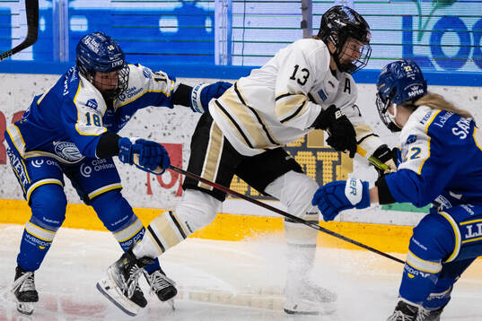 Leksands Saga Tynell-Nissas och SDEs Lotti Odnoga