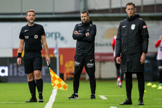 Eirik Horneland, head coach of Brann, looks dejected