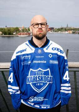 Karlskogas tränare Dennis Hall