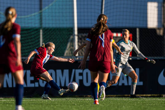 Mie Ingeborg Hoem of Norway missing a chance to score