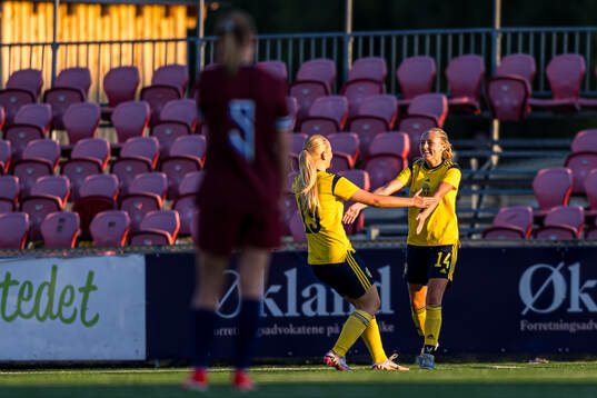 Cornelia Ljungberg of Sweden celebrates
