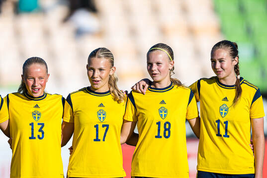 Stina Myrén, Isabella Zinn, Thelma Alexandersson and