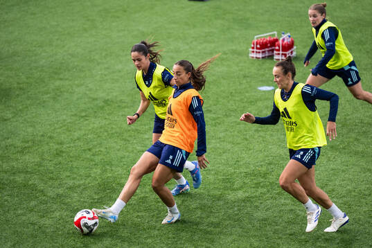 Freya Godfrey, Rosa Kafaji and Caitlin Ford