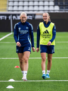 Stina Blackstenius and Frida Maanum