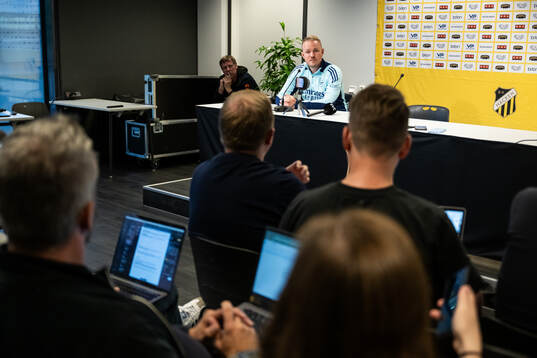 Head coach Head coach Jonas Eidevall