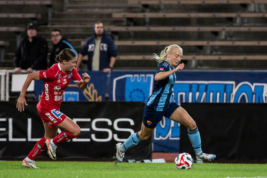 Linköpings Aimee Claypole och Djurgårdens Stinalisa