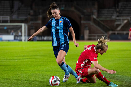 Djurgårdens Pauline Hammarlund och Linköpings Noor