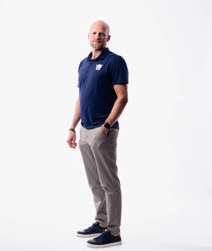 Linköpings assisterande sportchef Tony Mårtensson poserer