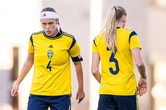 Roos Huitzing of Sweden