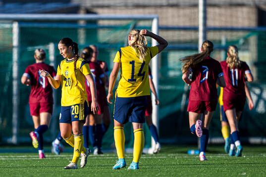 Filippa Sjöström and Filippa Andersson Widén of Sweden