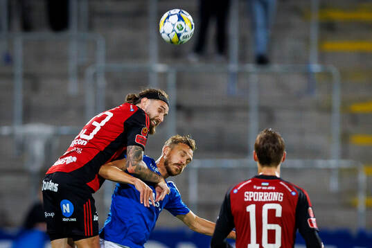 Östersunds Ali Suljic och GIF Sundsvalls Pontus Engblom