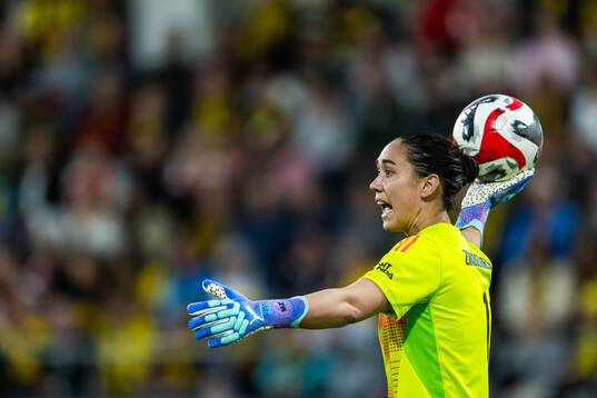 Goalkeeper Manuela Zinsberger of Arsenal