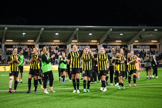 The players of Häcken celebrate