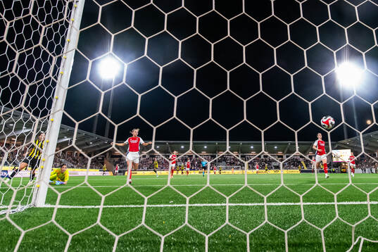 Tabby Tindell of Häcken scores 1-0