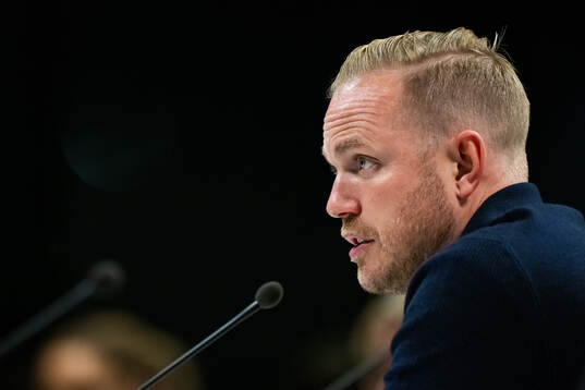 Head coach Head coach Jonas Eidevall of Arsenal at the