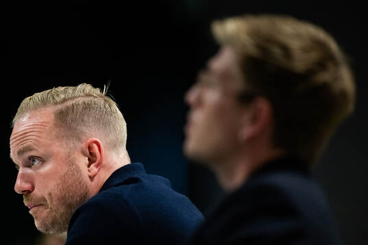 Head coach Head coach Jonas Eidevall of Arsenal at the