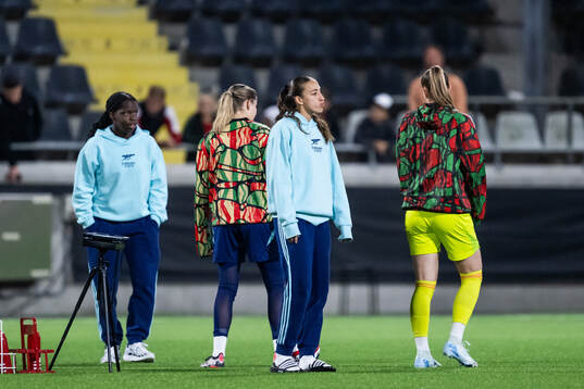 Rosa Kafaji of Arsenal looks dejected