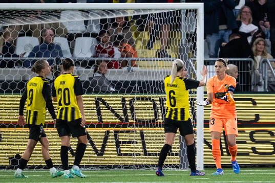 Josefine Rybrink and goalkeeper Jennifer Falk of Häcken