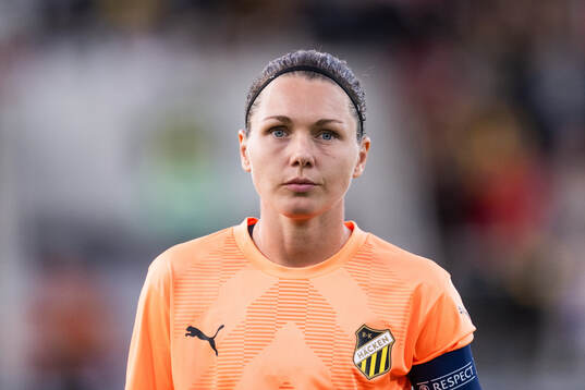 goalkeeper Jennifer Falk of Häcken