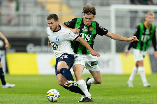 Malmö FFs Gabriel Busanello och GAIS Axel Henriksson