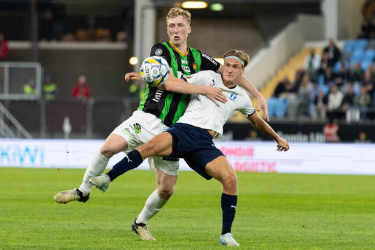 GAIS Filip Beckman och Malmö FFs Erik Botheim