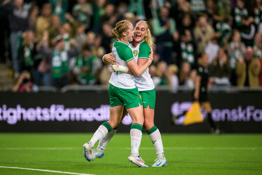 Cathinka Tandberg and Julie Blakstad of Hammarby celebrate