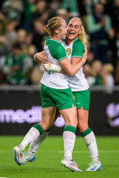 Cathinka Tandberg and Julie Blakstad of Hammarby celebrate