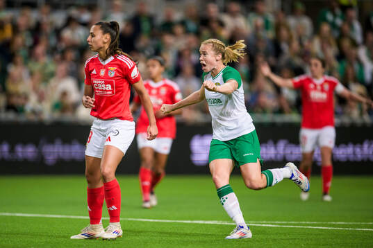 Julie Blakstad of Hammarby celebrates