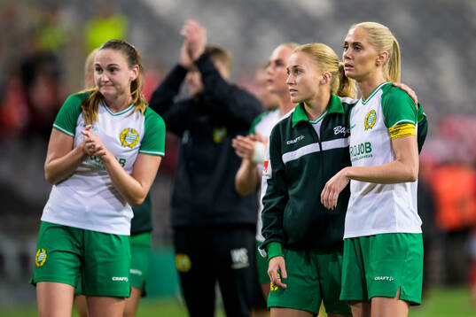 Alice Carlsson of Hammarby looks dejected