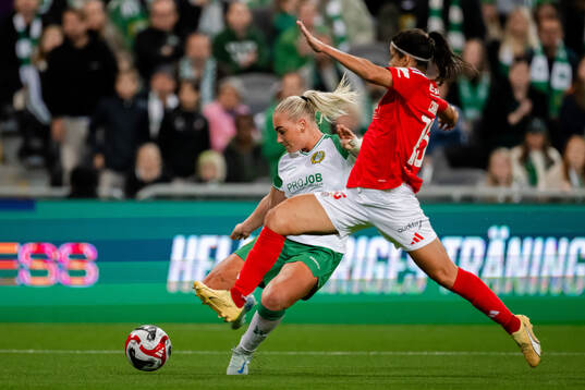 Cathinka Tandberg  of Hammarby and Carole Costa of Benfica