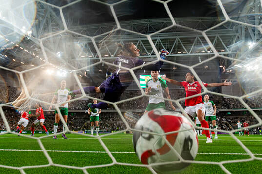 Andreia Norton of Benfica scores the 1-2 goal behind
